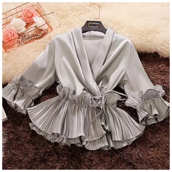 Silver Ruffle Wrap Top The Lumeta - Picture 3 of 5